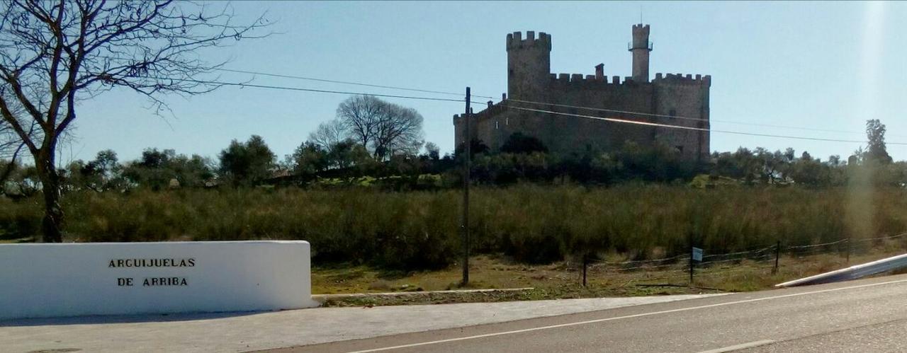 Casa Rural Castillo De Caces Buitenkant foto